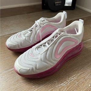 Women’s pink Nike tennis shoes